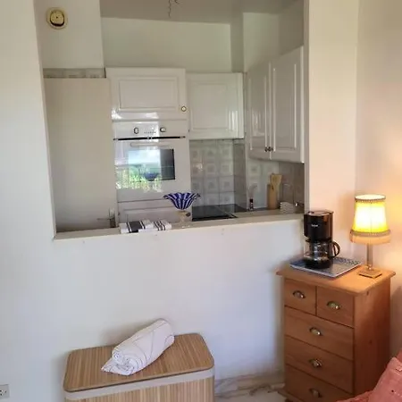 Апартаменты Cozy Studio Cap D'antibes Juan-les-pins *